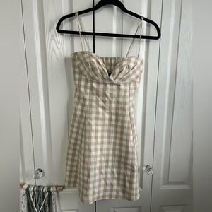NWOT Zara Gingham Fit & Flare Dress
Never worn